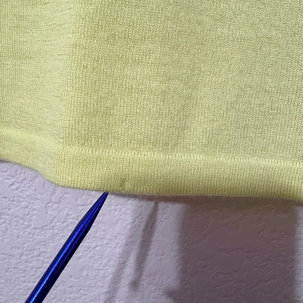 Chartreuse Cashmere V neck Tank Layering Lightweight Yellow Soft Top. Classics M - Picture 10 of 10
